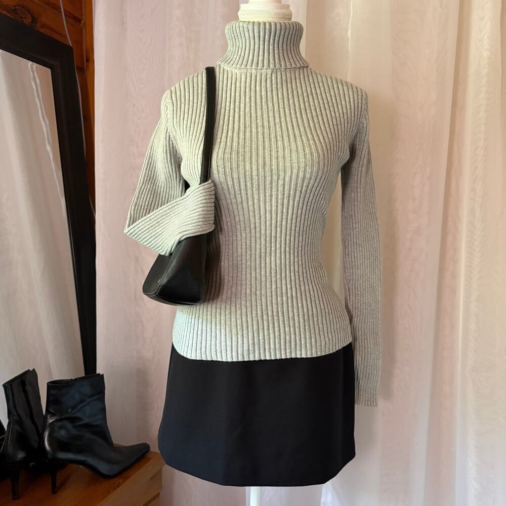 Ann Taylor LOFT Gray Ribbed Cotton Turtleneck Sweater Top Sz Medium Fitted